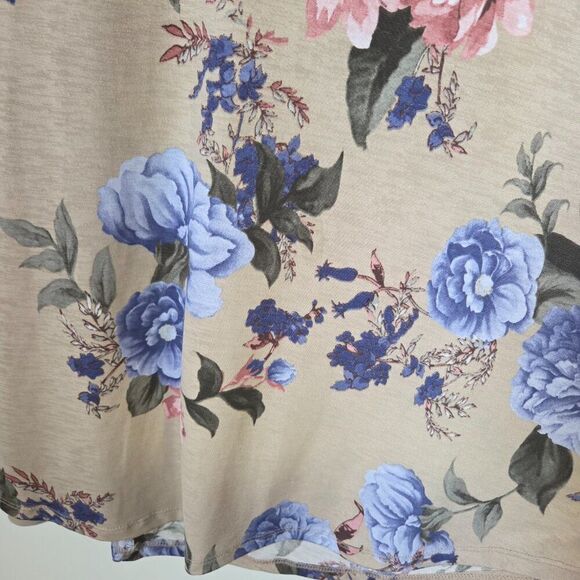 EUC EGS FLORAL TANK TOP SOFT AND FLOWY SIZE MEDIUM - Picture 5 of 16